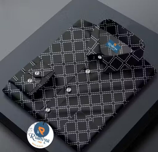 Men Checked Regular Fit Shirt with Patch Pocket